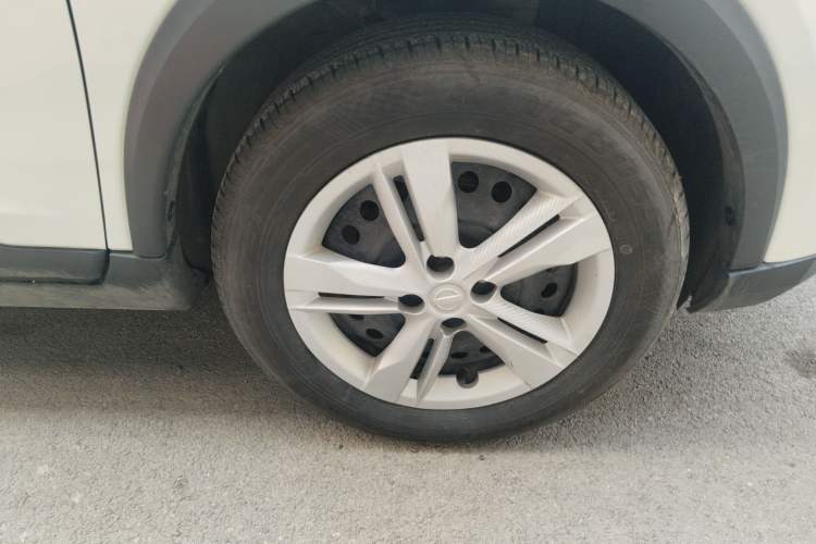 Used Nissan Kicks 2019 1.5L Manual Cool Edition Right Front Wheel Hub