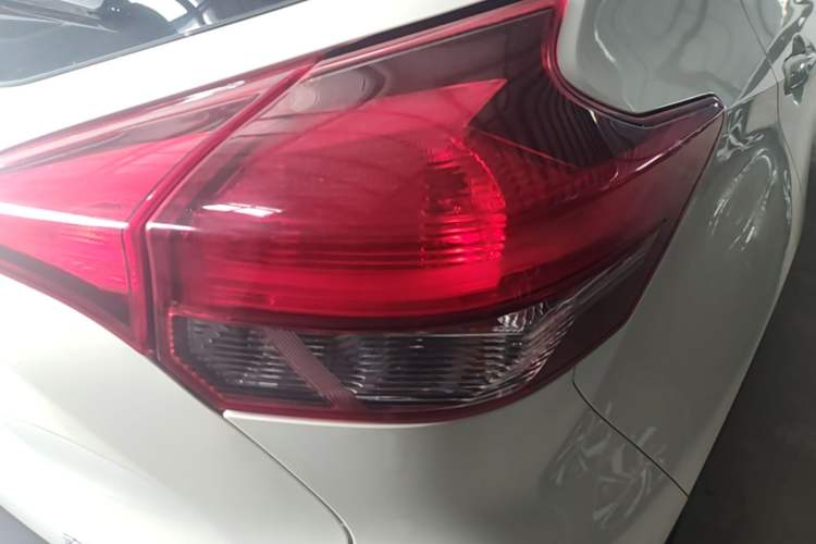Used Nissan Kicks 2019 1.5L CVT Cool Enjoy Edition Right Rear Taillight