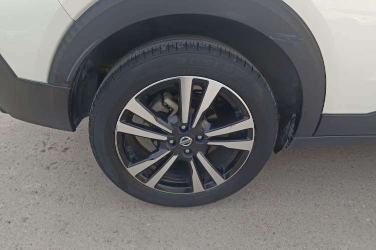 Used Nissan Kicks 2019 1.5L CVT Smart Connect Luxury Edition Right Rear Wheel Hub