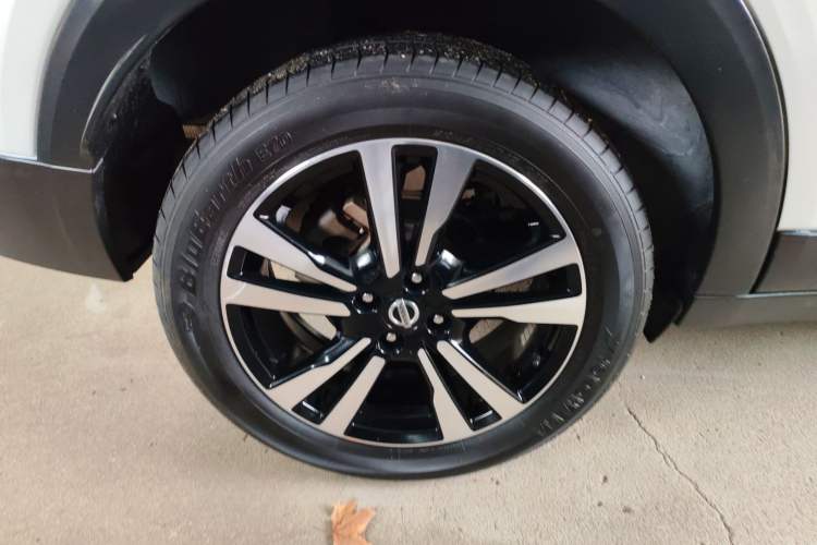Used Nissan Kicks 2019 1.5L CVT Smart Connect Luxury Edition Right Rear Wheel Hub