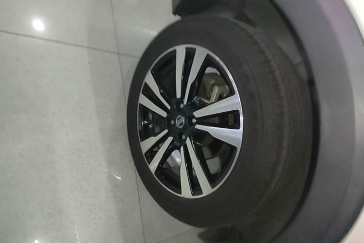 Used Nissan Kicks 2019 1.5L CVT Smart Connect Luxury Edition Right Rear Wheel Hub