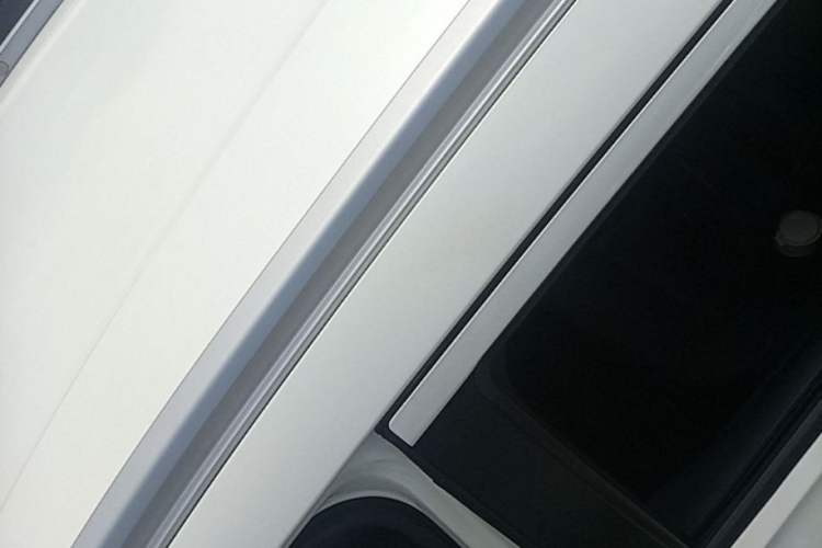 Used Nissan Kicks 2019 1.5L CVT Smart Connect Luxury Edition Roof