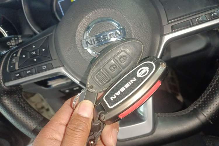 Used Nissan Kicks 2019 1.5L CVT Smart Connect Luxury Edition Vehicle Key