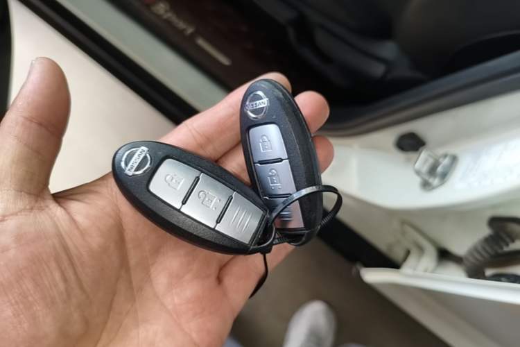Used Nissan Kicks 2019 1.5L CVT Smart Connect Luxury Edition Vehicle Key