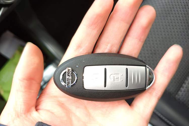 Used Nissan Kicks 2019 1.5L CVT Smart Connect Luxury Edition Vehicle Key