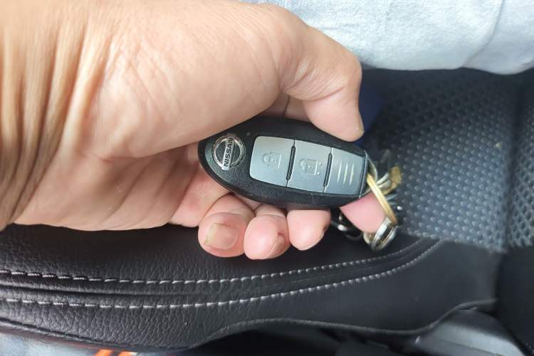 Used Nissan Kicks 2019 1.5L CVT Smart Connect Luxury Edition Vehicle Key