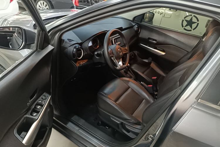 Used Nissan Kicks 2020 1.5L XL CVT Cool Enjoyment Edition Driver Seat