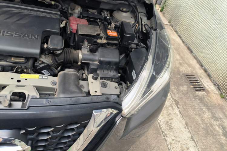 Used Nissan Kicks 2020 1.5L XE Manual Cool Edition Engine Bay Left