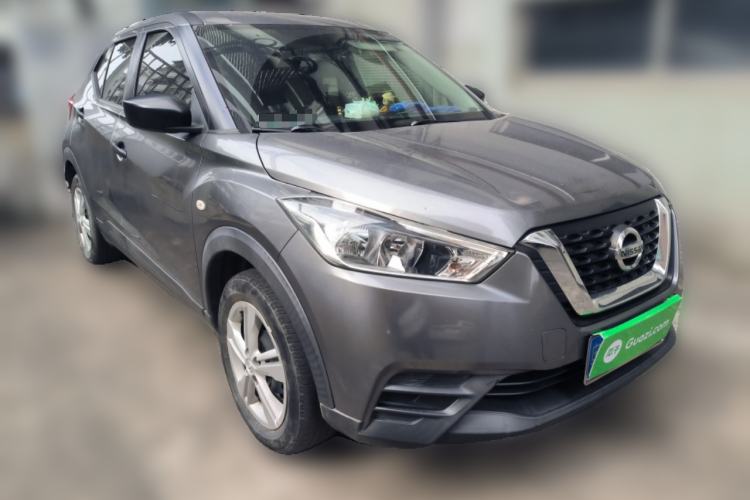 Used Nissan Kicks 2020 1.5L XE Manual Cool Edition Front Right 45 Deg