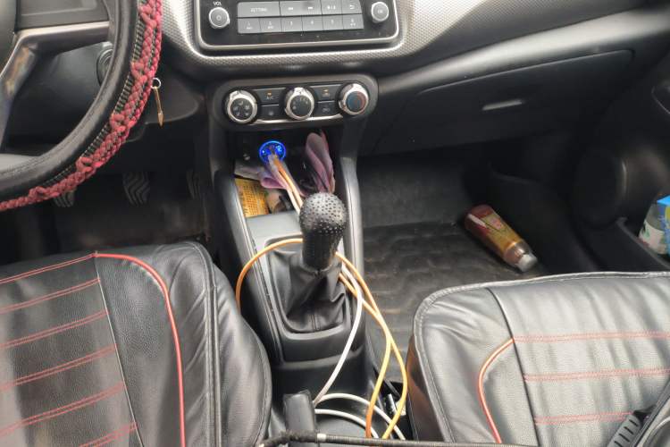Used Nissan Kicks 2020 1.5L XE Manual Cool Edition Gear Lever
