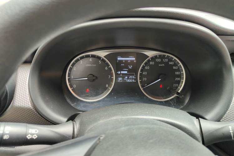 Used Nissan Kicks 2020 1.5L XL CVT Cool Enjoyment Edition Instrument Cluster
