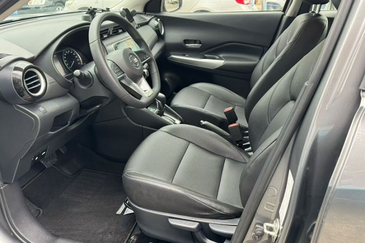 Used Nissan Kicks 2020 1.5L XV CVT Smart Connect Luxury Edition Interior 1