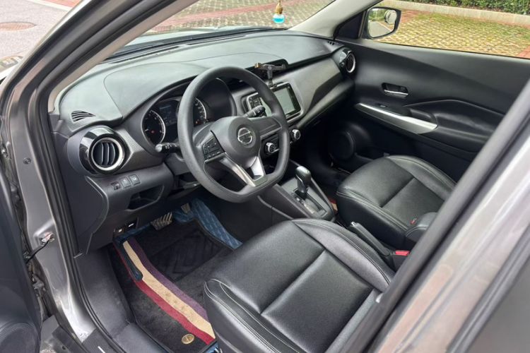 Used Nissan Kicks 2020 1.5L XL CVT Cool Enjoyment Edition Interior 11