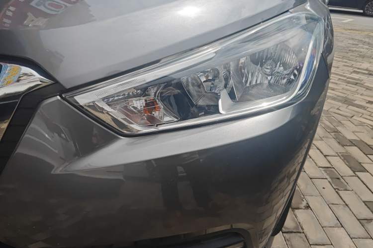 Used Nissan Kicks 2020 1.5L XL CVT Cool Enjoyment Edition Left Front Headlight