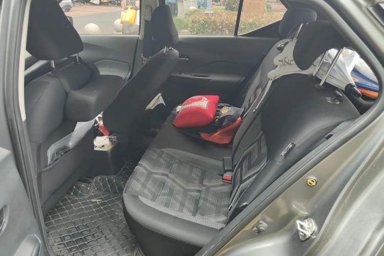 Used Nissan Kicks 2020 1.5L XL CVT Cool Enjoyment Edition Left Rear Seat