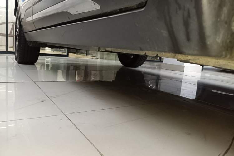 Used Nissan Kicks 2020 1.5L XL CVT Cool Enjoyment Edition Right Side Sill