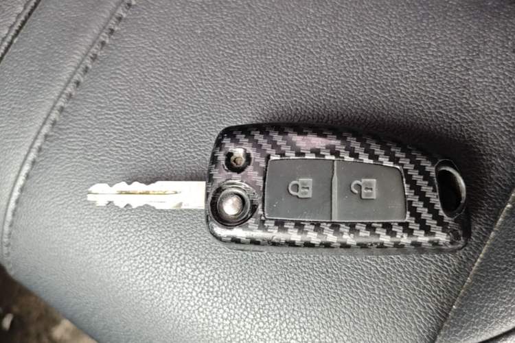 Used Nissan Kicks 2020 1.5L XL CVT Cool Enjoyment Edition Vehicle Key