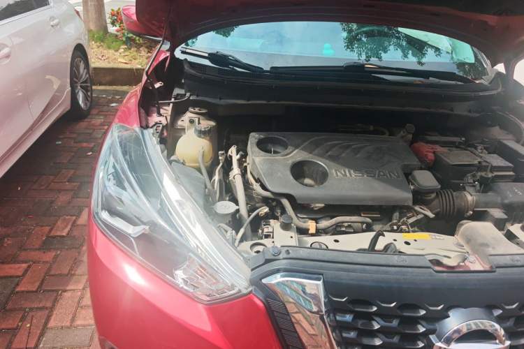 Used Nissan Kicks 2020 1.5L XV CVT Smart Connect Luxury Edition Engine Bay Right