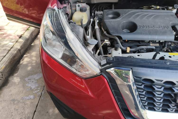 Used Nissan Kicks 2020 1.5L XL CVT Cool Enjoyment Edition Engine Bay Right