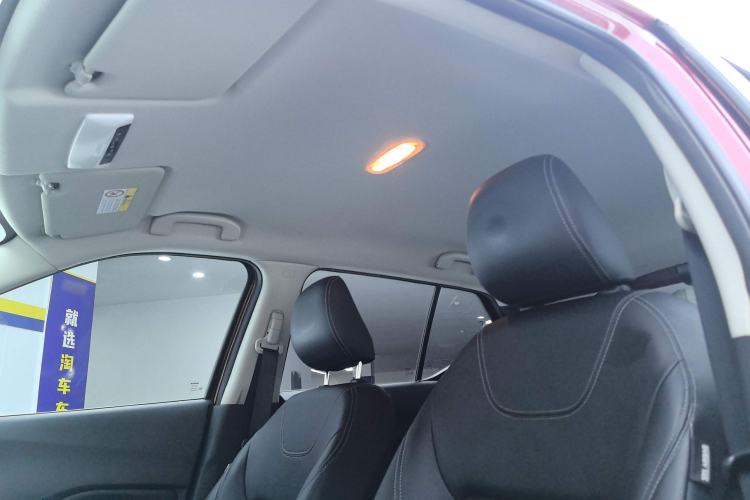 Used Nissan Kicks 2020 1.5L XV CVT Smart Connect Luxury Edition Headliner