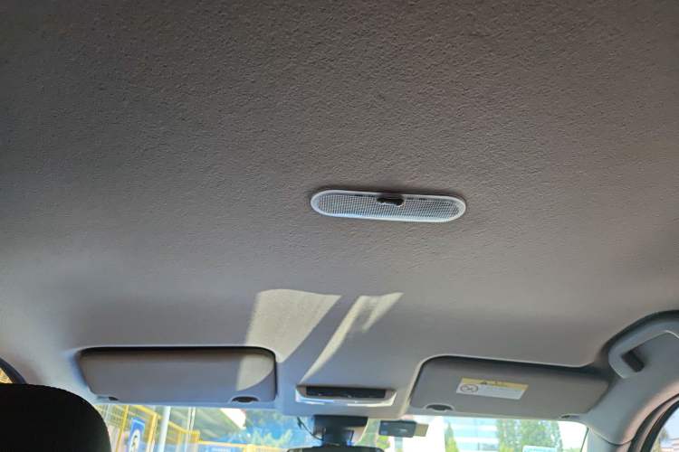 Used Nissan Kicks 2020 1.5L XV TOP CVT Smart Connect Premium Edition Headliner