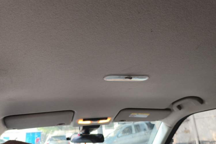 Used Nissan Kicks 2020 1.5L XV TOP CVT Smart Connect Premium Edition Headliner