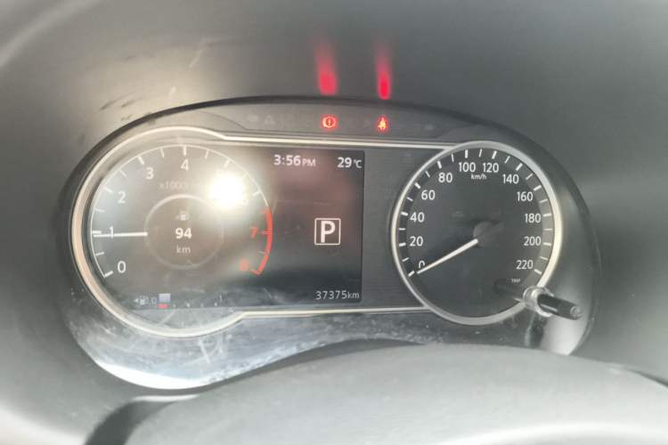 Used Nissan Kicks 2020 1.5L XV CVT Smart Connect Luxury Edition Instrument Cluster