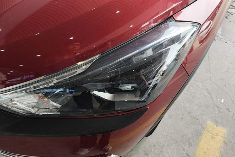 Used Nissan Kicks 2020 1.5L XV TOP CVT Smart Connect Premium Edition Left Front Headlight