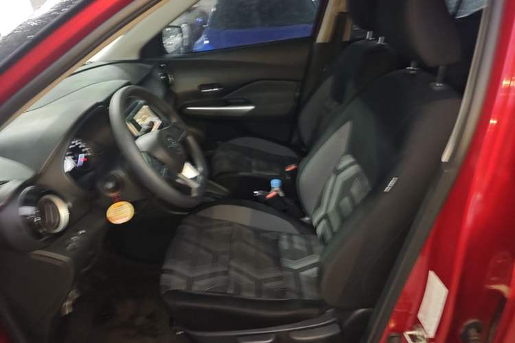 Used Nissan Kicks 2020 1.5L XL CVT Cool Enjoyment Edition Left Front Seat