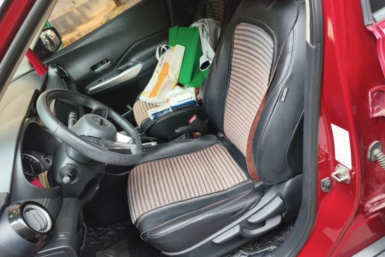 Used Nissan Kicks 2020 1.5L XV TOP CVT Smart Connect Premium Edition Left Front Seat