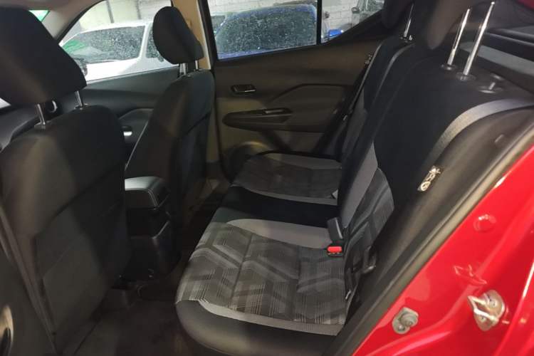 Used Nissan Kicks 2020 1.5L XL CVT Cool Enjoyment Edition Left Rear Seat