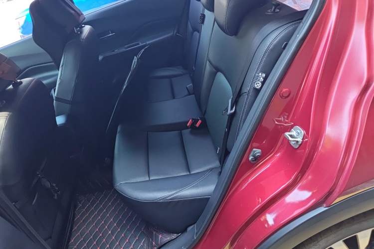 Used Nissan Kicks 2020 1.5L XV TOP CVT Smart Connect Premium Edition Left Rear Seat