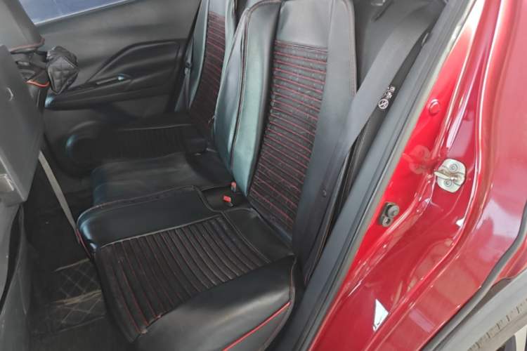 Used Nissan Kicks 2020 1.5L XV CVT Smart Connect Luxury Edition Left Rear Seat