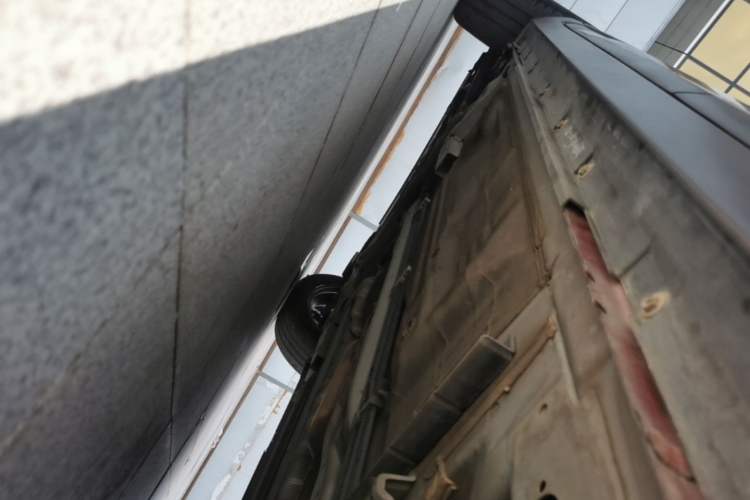 Used Nissan Kicks 2020 1.5L XV CVT Smart Connect Luxury Edition Left Side Sill