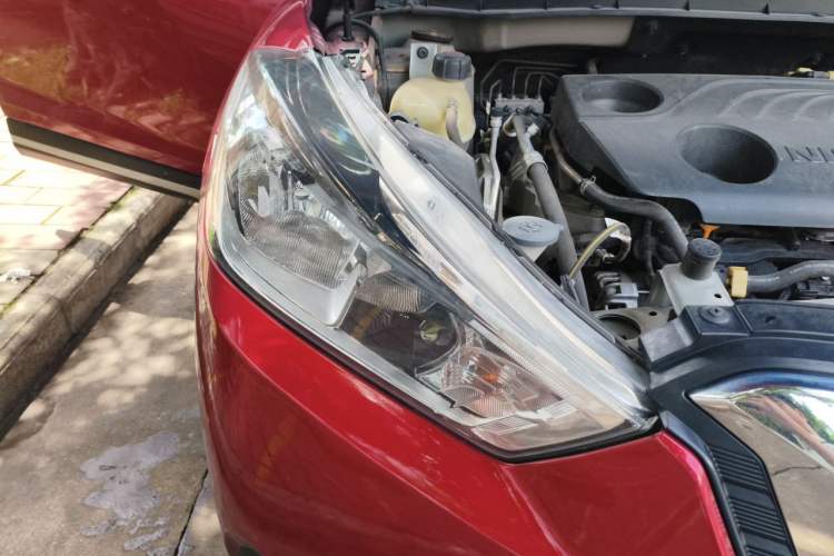 Used Nissan Kicks 2020 1.5L XL CVT Cool Enjoyment Edition Right Front Headlight