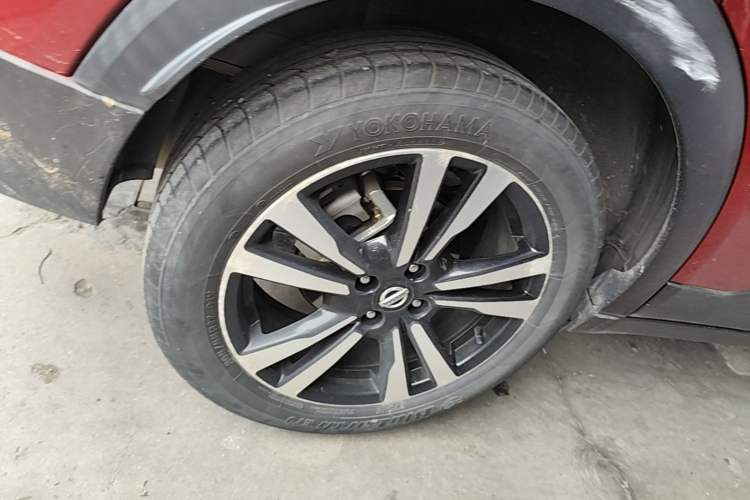 Used Nissan Kicks 2020 1.5L XV TOP CVT Smart Connect Premium Edition Right Rear Wheel Hub