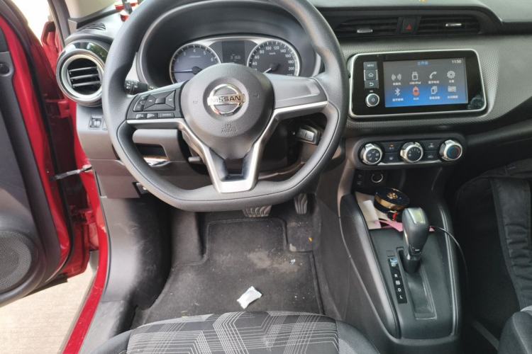 Used Nissan Kicks 2020 1.5L XL CVT Cool Enjoyment Edition Steering Wheel