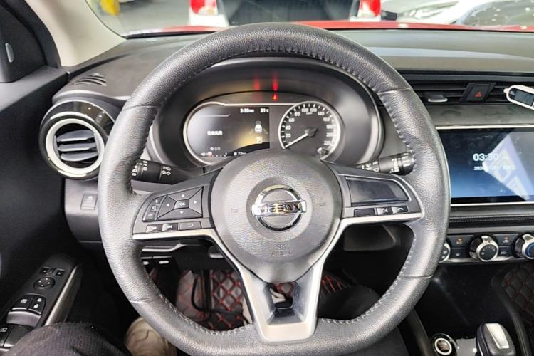Used Nissan Kicks 2020 1.5L XV TOP CVT Smart Connect Premium Edition Steering Wheel