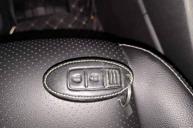 Used Nissan Kicks 2020 1.5L XV TOP CVT Smart Connect Premium Edition Vehicle Key