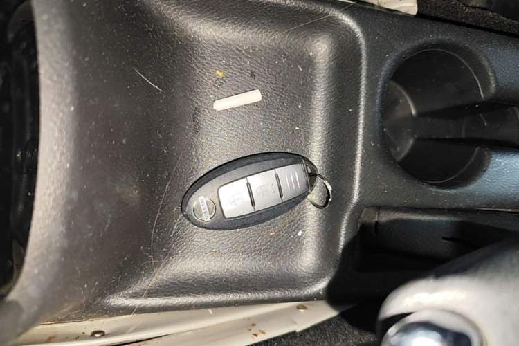 Used Nissan Kicks 2020 1.5L XV TOP CVT Smart Connect Premium Edition Vehicle Key