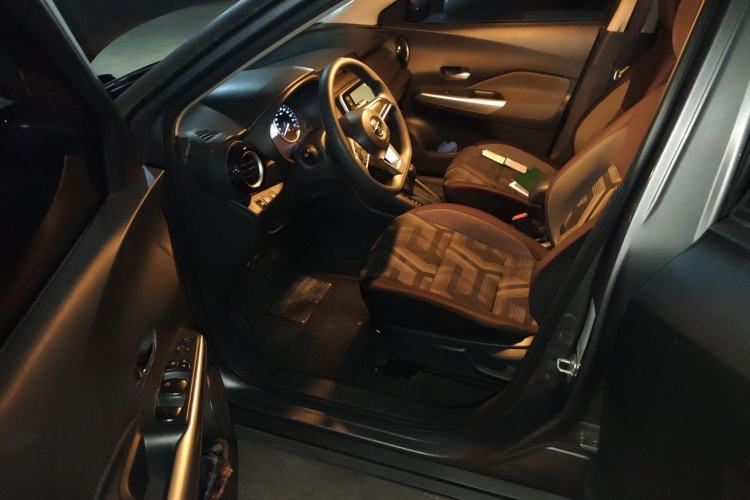 Used Nissan Kicks 2020 1.5L XL CVT Cool Enjoyment Edition Driver Seat
