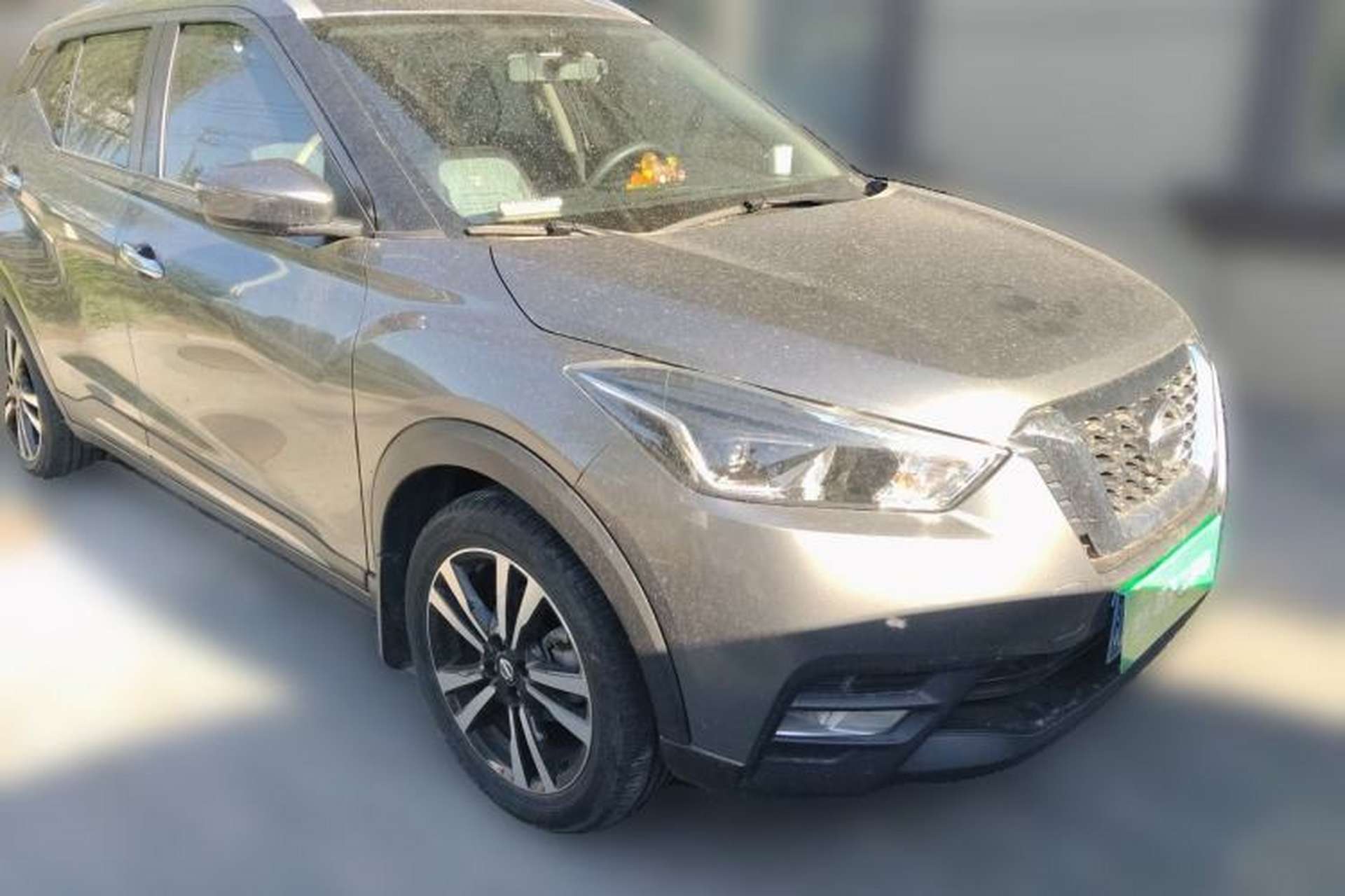 Used Nissan Kicks 2020 1.5L XV CVT Smart Connect Luxury Edition Front Right 45 Deg