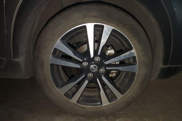 Used Nissan Kicks 2020 1.5L XL CVT Cool Enjoyment Edition Right Front Wheel Hub
