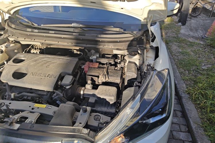Used Nissan Kicks 2020 1.5L XV CVT Smart Connect Luxury Edition Engine Bay Left