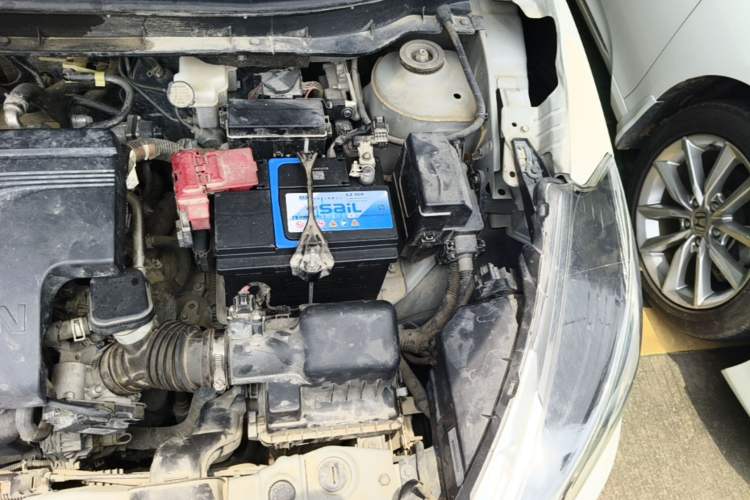 Used Nissan Kicks 2020 1.5L XV CVT Smart Connect Luxury Edition Engine Bay Left