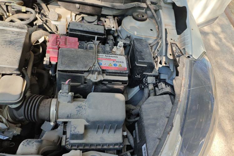Used Nissan Kicks 2020 1.5L XV CVT Smart Connect Luxury Edition Engine Bay Left