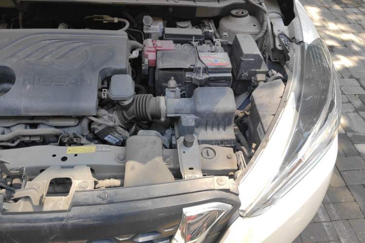 Used Nissan Kicks 2020 1.5L XL CVT Cool Enjoyment Edition Engine Bay Left