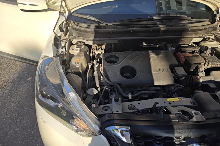Used Nissan Kicks 2020 1.5L XV CVT Smart Connect Luxury Edition Engine Bay Right