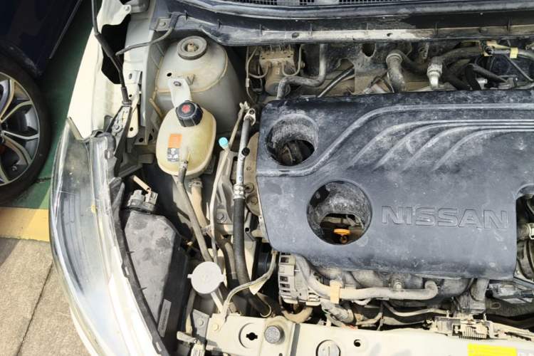 Used Nissan Kicks 2020 1.5L XV CVT Smart Connect Luxury Edition Engine Bay Right