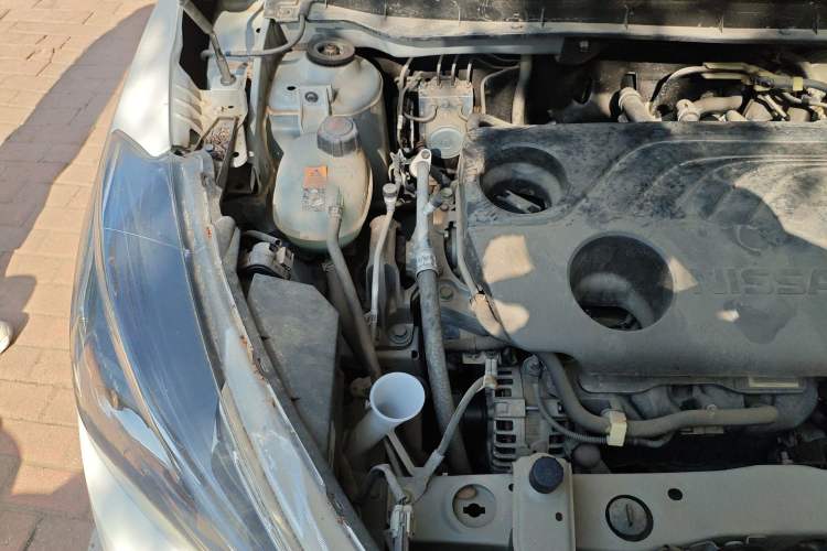 Used Nissan Kicks 2020 1.5L XV CVT Smart Connect Luxury Edition Engine Bay Right